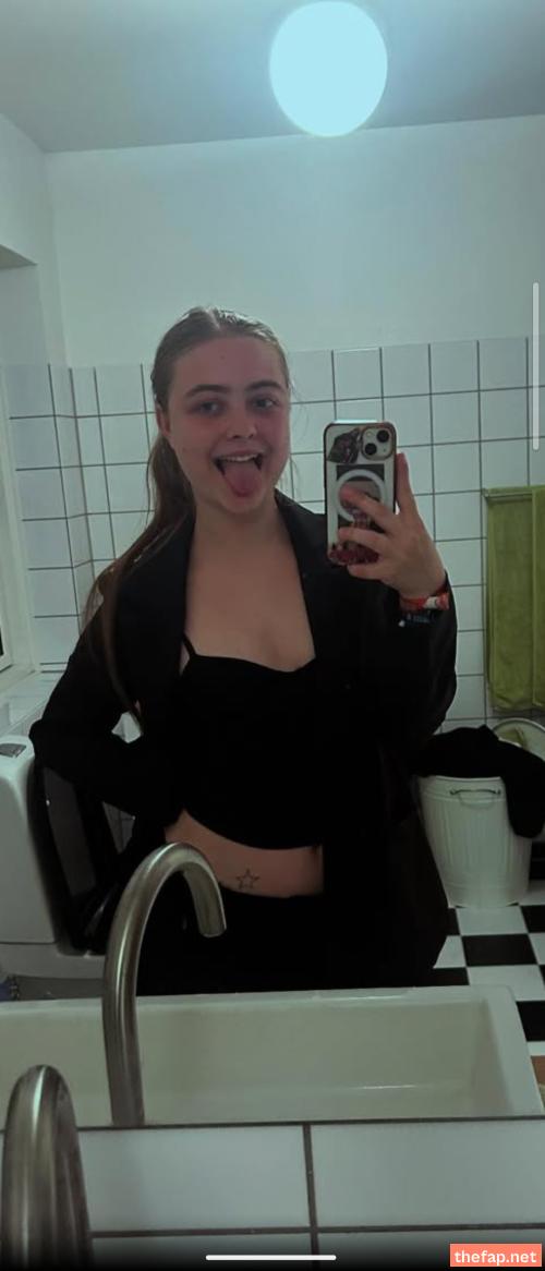 Nadia mølbæk